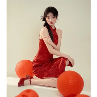 挂脖礼服裙女新娘婚礼敬酒服订婚旗袍结婚喜嫁砖红色宴会回门礼服