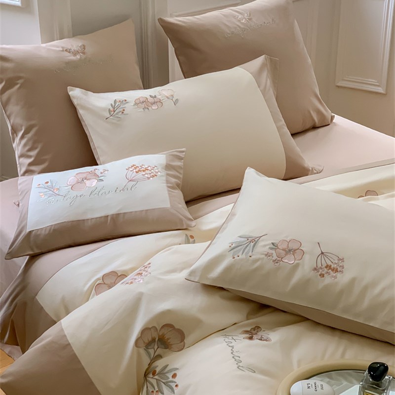 秋冬季100支丝光陶瓷磨毛四件套纯棉全棉花卉刺绣被套1.8床上用品