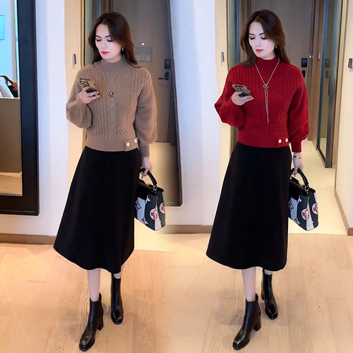 红色毛衣女秋冬季2025今年流行新款洋气减龄纯色套头宽松针织上衣