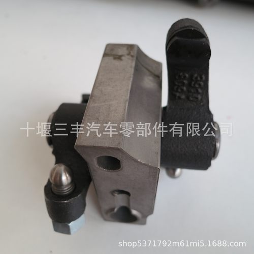 适用于东风康明斯发动机配件6BT摇臂总成3934920