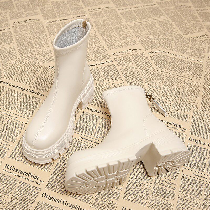 内增高白色马丁靴厚底女短靴2025秋冬季新款英伦风小个子切尔西靴