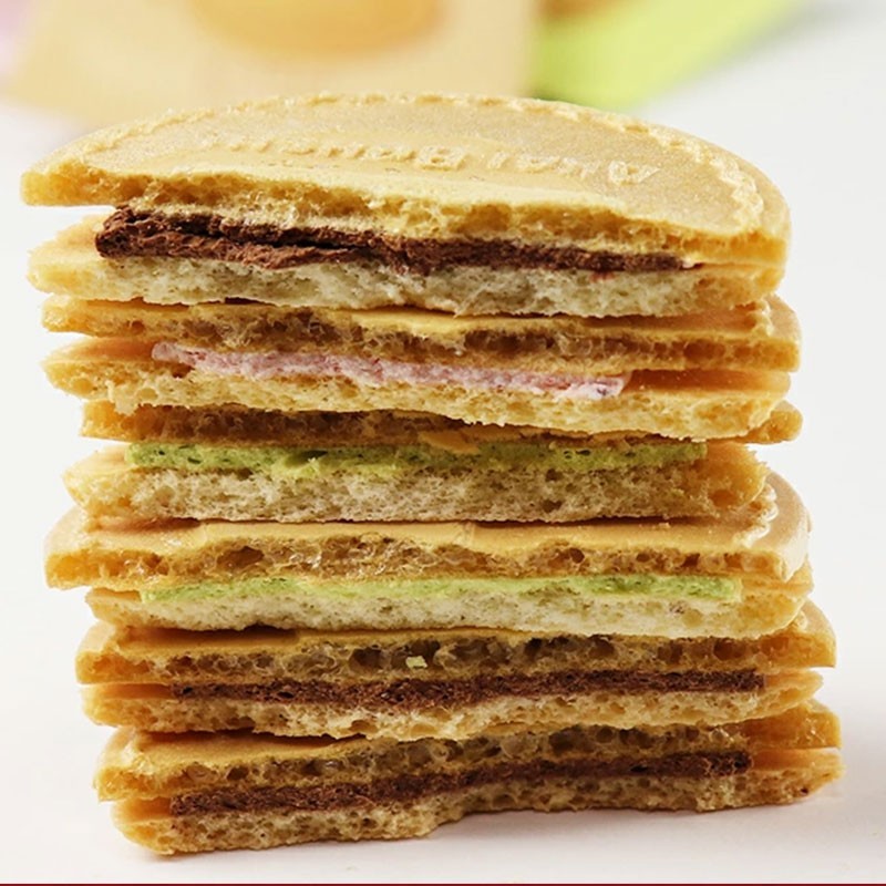 日本红帽子kukkia法式夹心薄饼干抹茶味牛奶巧克力味进口休闲零食