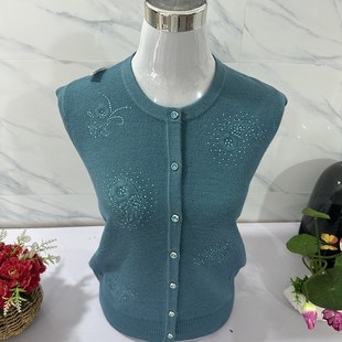 本命年妈妈大红色毛衣外套女中老年秋冬新款羊毛针织开衫上衣长袖