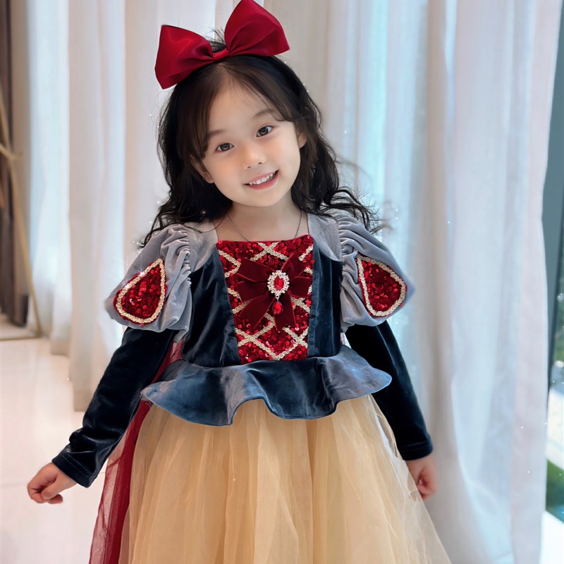 女童白雪公主裙cos服秋冬丝绒发光披风生日洋装万圣节演出礼服