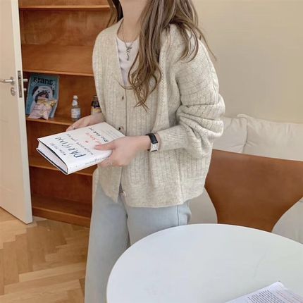 2022春秋新款宽松复古百搭针织开衫女慵懒风温柔短款毛衣外套上衣