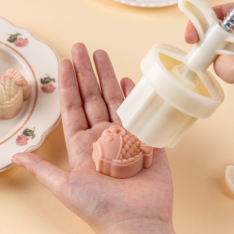 月饼模具手压式家用压花磨具锦鲤冰皮流心绿豆糕点心手工烘焙模型