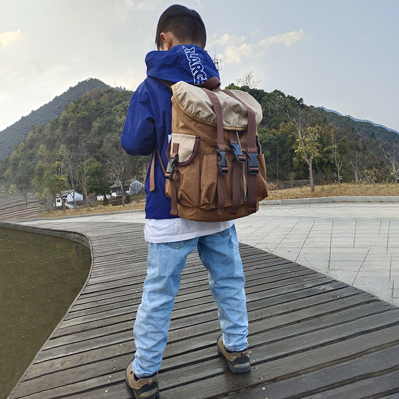 日系 2023新品儿童双肩背包露营风双搭扣旅行包 男女童户外登山包