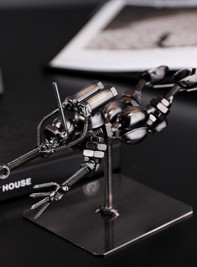 创意铁艺潜水蛙人办公室桌面摆件书房个性工艺品装饰书架摆设礼物