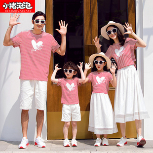 不一样的亲子装夏装一家三口2023新款潮母女装T恤条纹连衣裙套装
