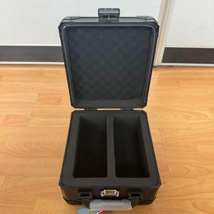 评级卡游戏卡漫画卡箱，各类款式规格和海关锁铝合金评级卡片箱！