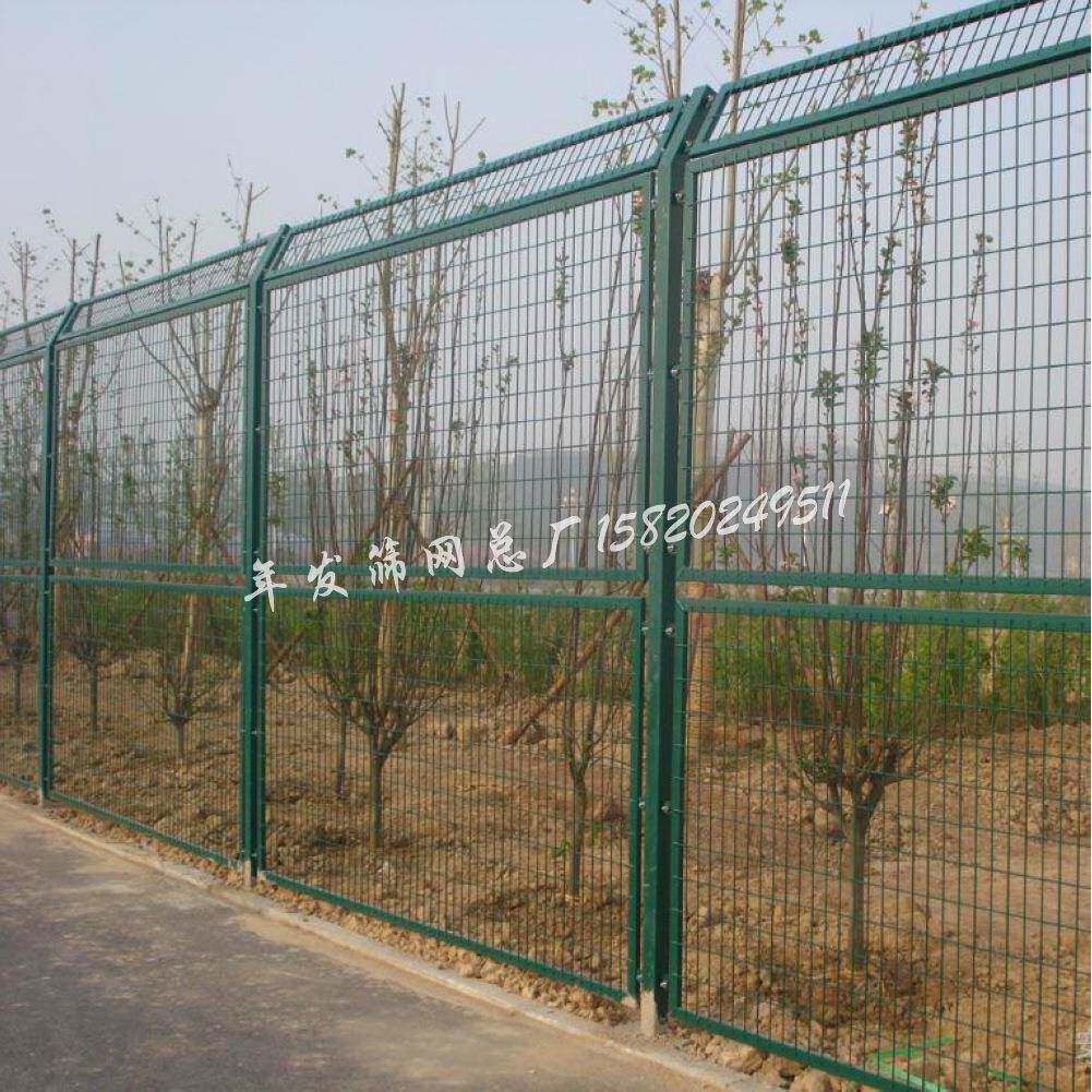 铁路绿色防护栏广州现货供应框架围网折弯喷塑隔离护栏网