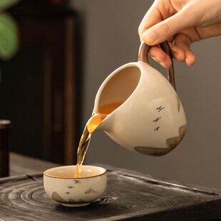 米黄汝窑公道杯高端陶瓷茶杯分茶器茶海单个泡茶功夫茶具配件公杯