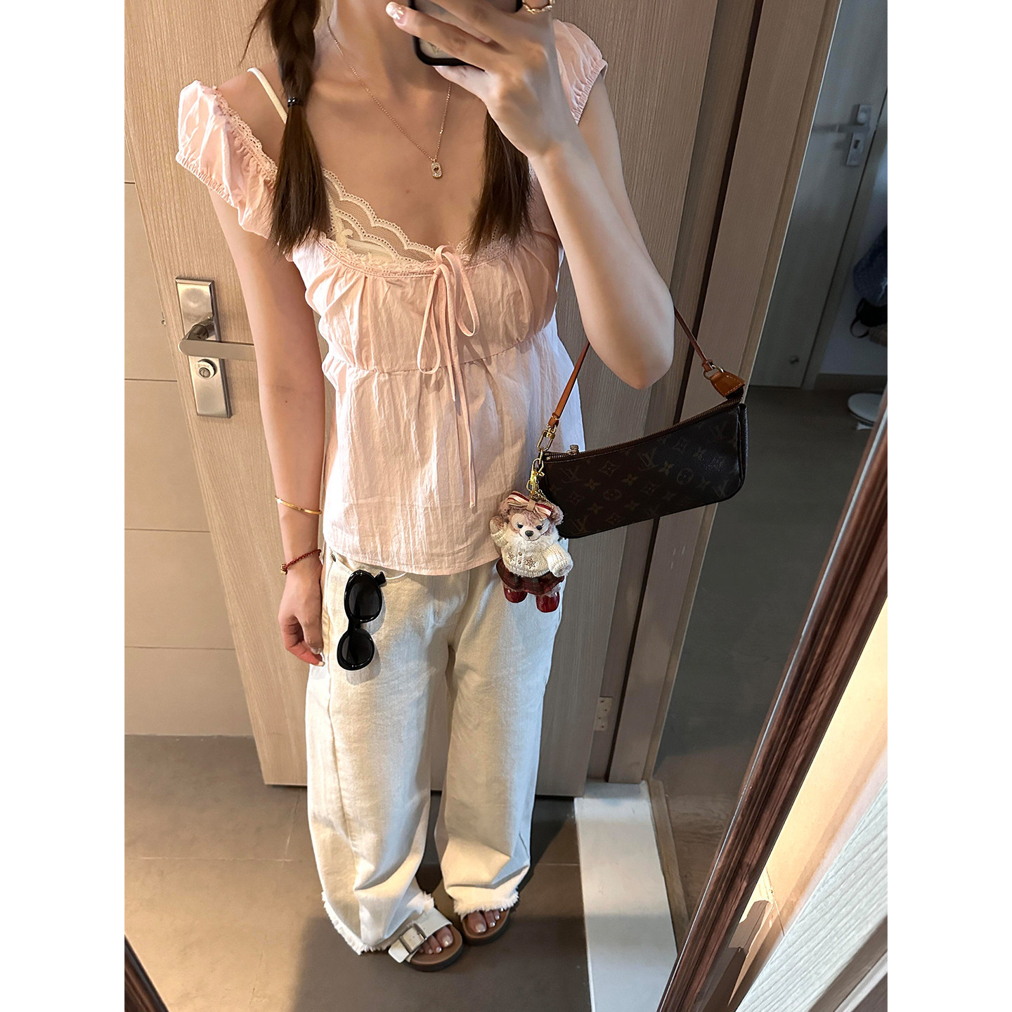 粉色法式一字肩气质方领衬衫女2026夏季新款宽松显瘦甜美减龄上衣,女装/女士精品,衬衫,淘宝优惠券,粉丝福利购,淘宝优惠卷