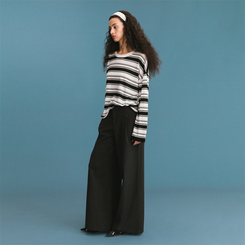 ONE BY CUBIC 16针毛织细针工艺轻薄感黑白条纹打底上衣