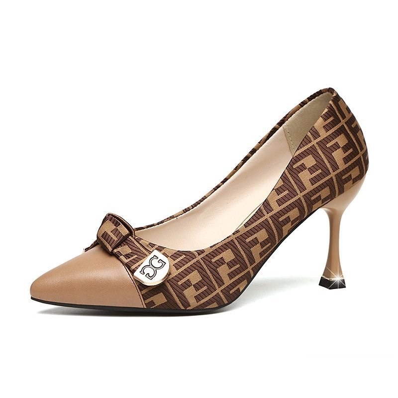 样板间摆件高跟鞋女鞋设计师创意陈列衣柜展厅摆放衣帽间软装饰品