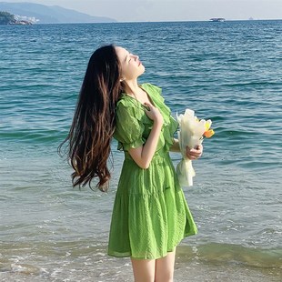 公主裙海边连衣裙仙女裙子女夏度假出游绿色荷叶边收腰V领a字短裙