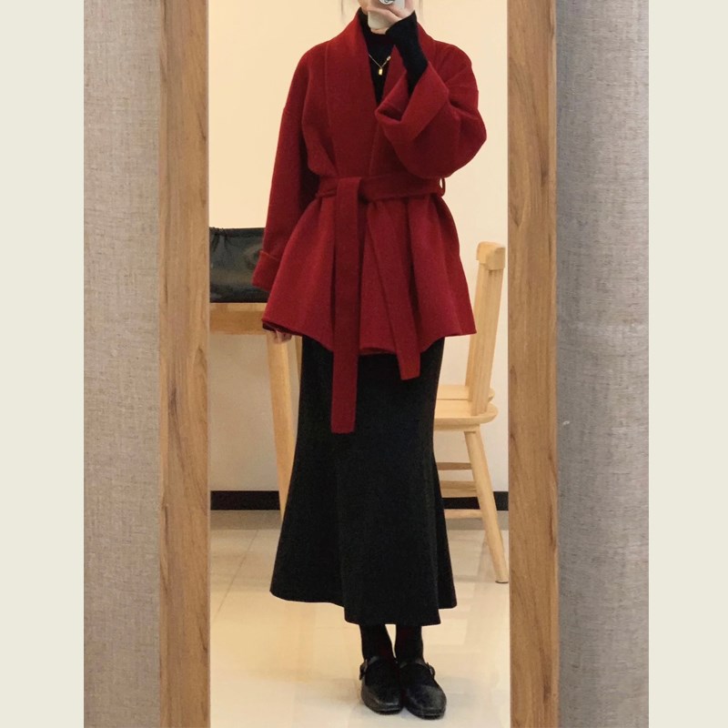 复古新年红色宽松系带浴袍式呢子大衣秋冬季小个子短款毛呢外套女