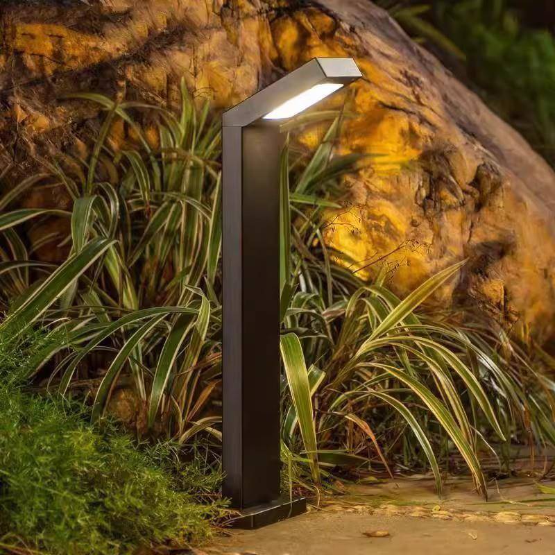 太阳能灯户外庭院灯花园别墅草地灯超亮防水路灯室外景观草坪灯