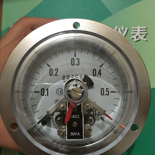 YXC100ZT轴向电接点压力表真空,0.6,1,1.6,2.5等MPA青岛冠力仪表