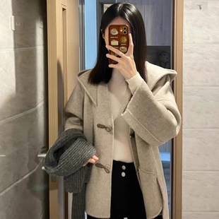牛角扣短款毛呢大衣女秋冬季2024新款高级感连帽呢子外套加厚气质