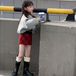 女童春秋红色格子包臀裙儿童洋气高腰圣诞毛呢a字裙复古半身短裙