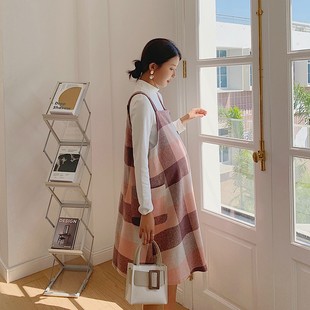 孕妇冬装连衣裙秋冬中长款格子韩版冬F季女毛呢两件套背带裙子套