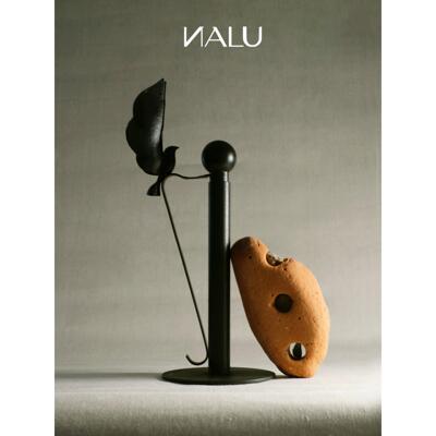 Nalu Nalu垂直纸巾架厨房卷纸创意存储铁餐桌客厅纸架