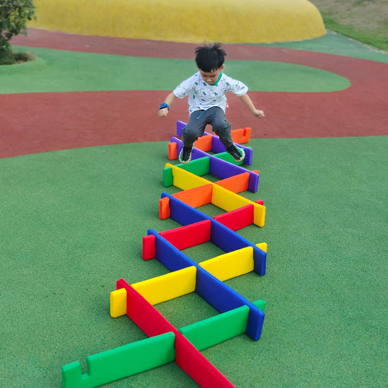 幼儿园感统训练器材百变拼接框跳格框钻洞游戏道具多种跳格子