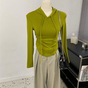 T恤女秋冬新薄卫衣打底衫 长袖 减龄休闲连帽修身 多巴胺绿色冷白皮