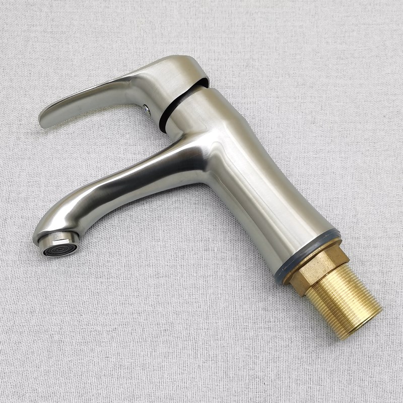 外贸304不锈钢冷热水龙头面盆台上盆龙头陶瓷片阀芯配6X0cm进水管