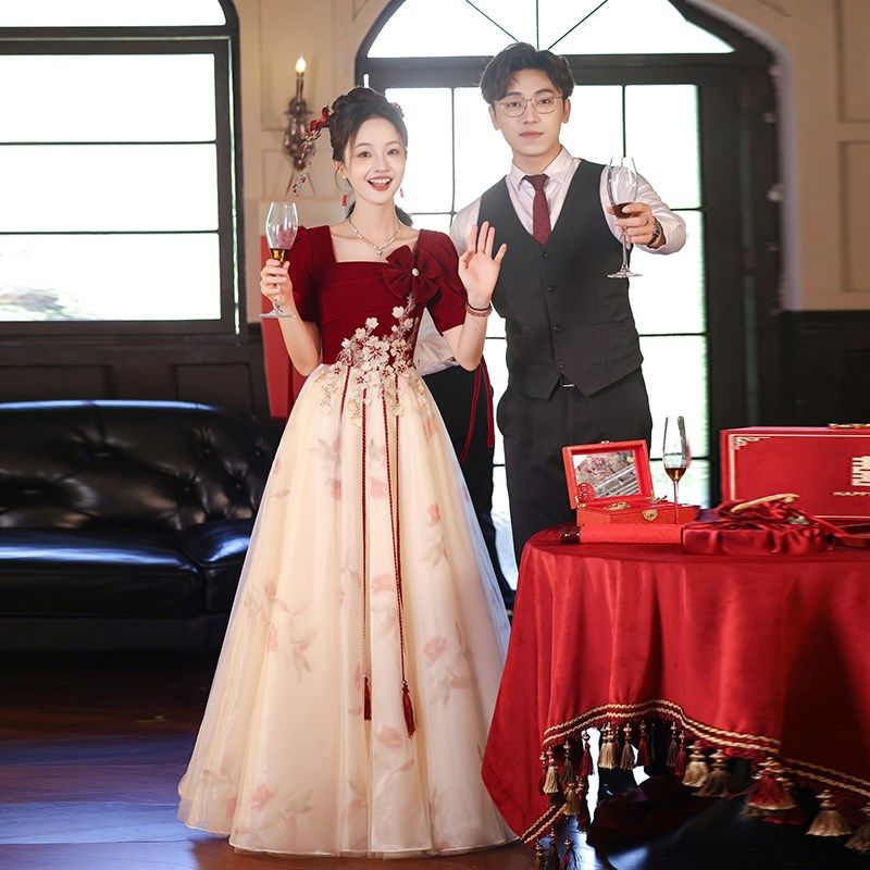 大码敬酒服女新娘中国风订婚礼服连衣裙2024新款胖mm香槟色回门服