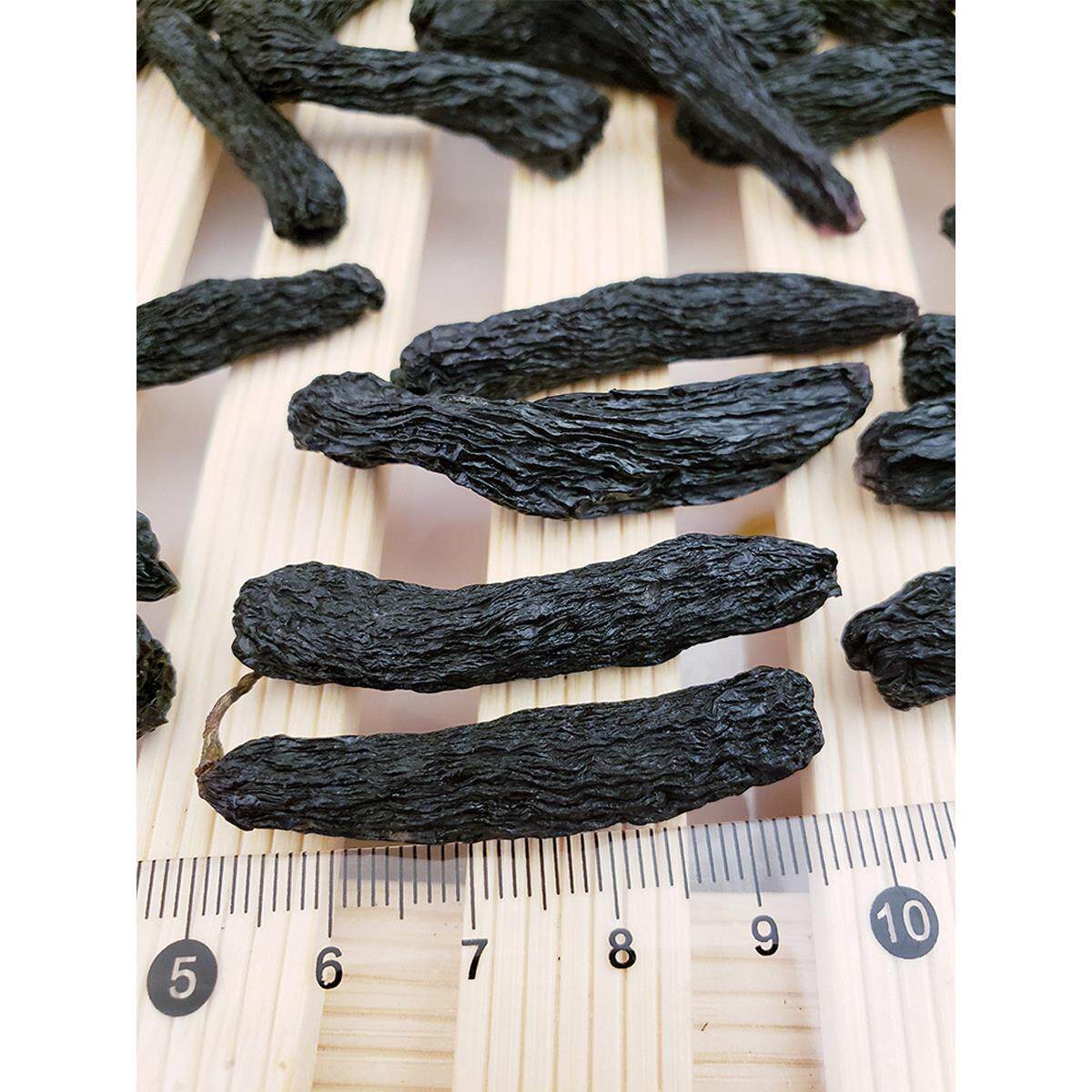 新疆特产蓝宝石葡萄干超大无籽美人指黑提子干自然晾晒无添加250g