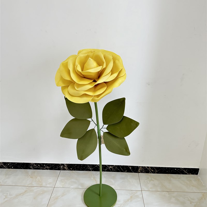黄色玫瑰摄影EVA真美陈道具商业防水纸艺大型户外草坪婚礼布置