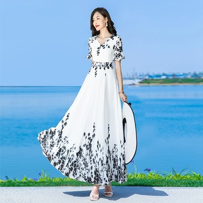 白色连衣裙女2024夏季新款雪纺碎花气质V领显瘦长裙超长款到脚踝