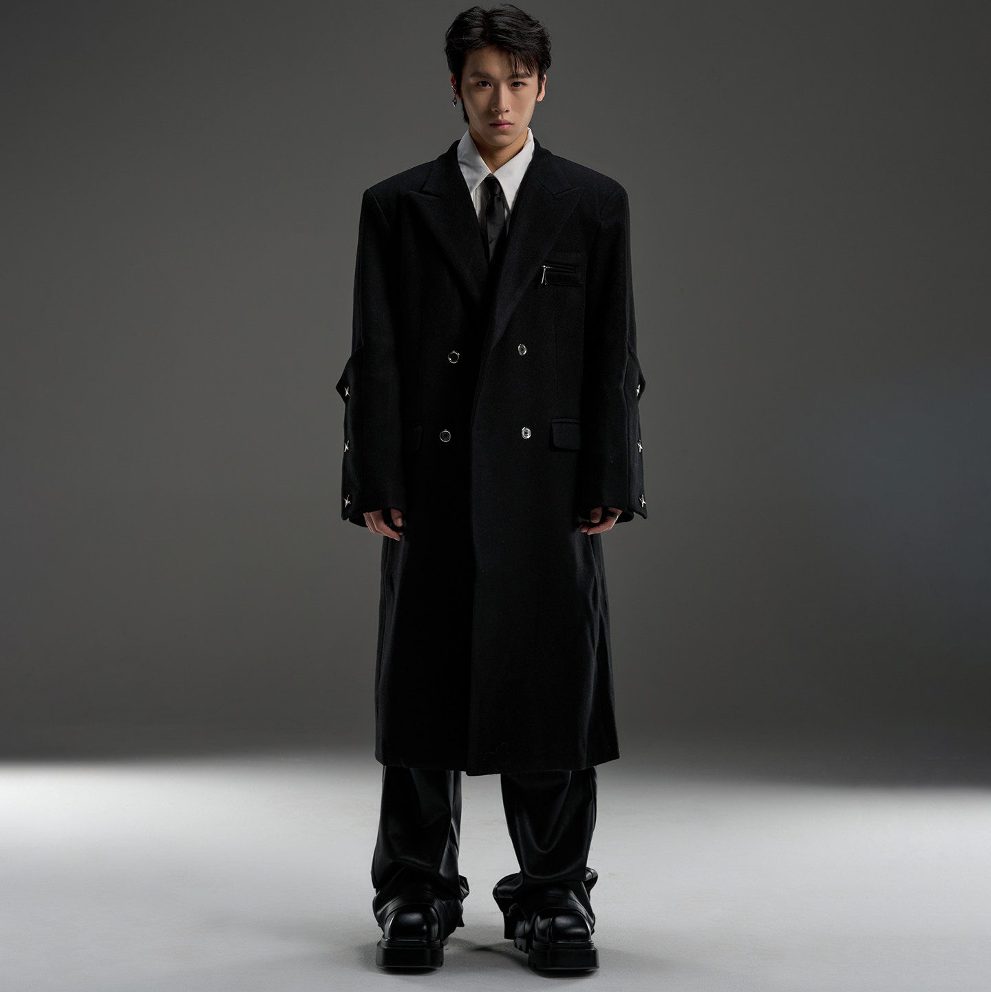 GALAXOR银河预报 解构立体垫肩毛呢大衣金属点缀过膝风衣秋冬外套,男装,毛呢大衣,淘宝优惠券,粉丝福利购,淘宝优惠卷