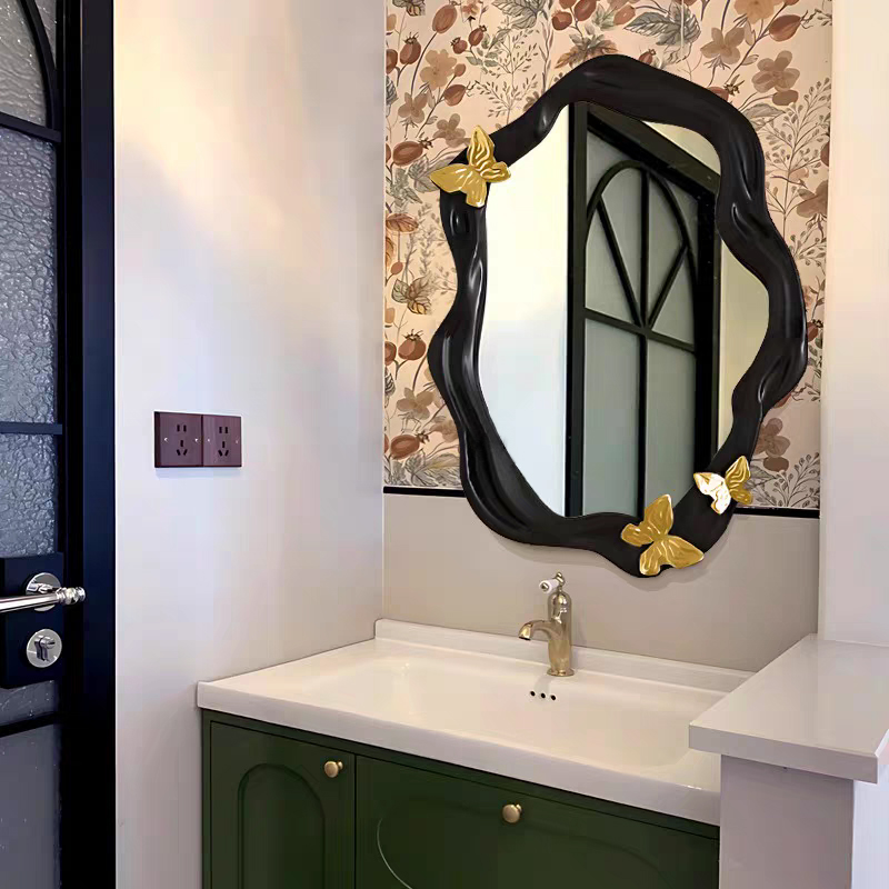 高级设计感蝴蝶雕花化妆镜不规则卫生间壁挂智能浴室镜玄关装饰镜