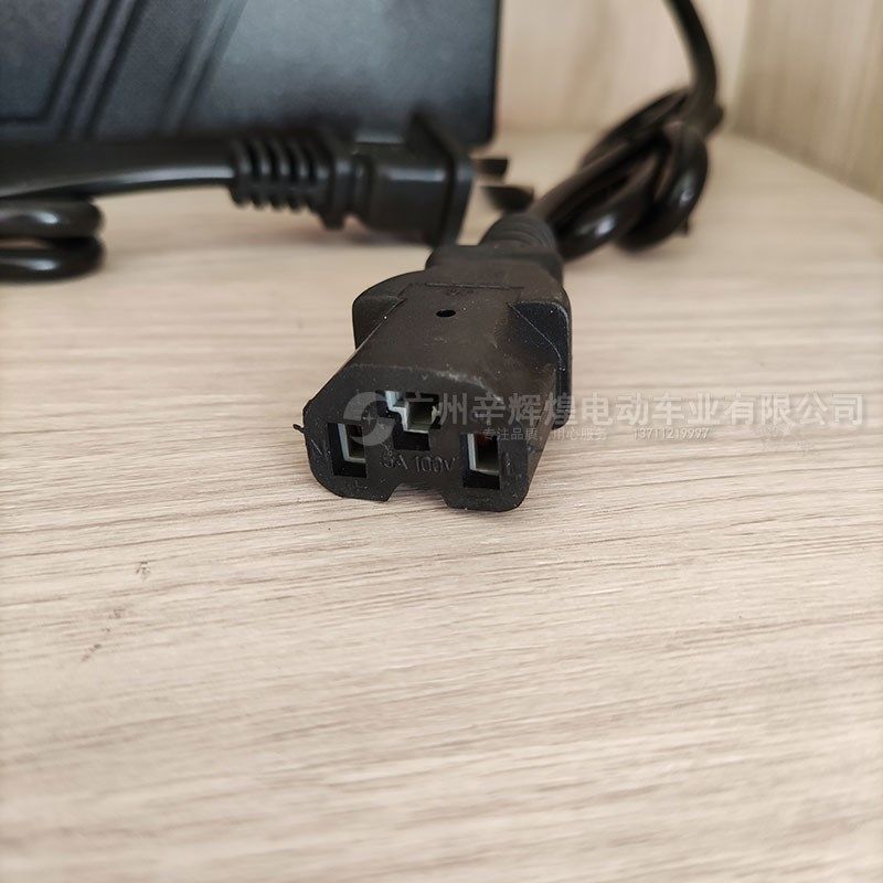 电动车配件卡伯尔铅酸电充电器48V60V12AH20AH水电电摩三轮车观光