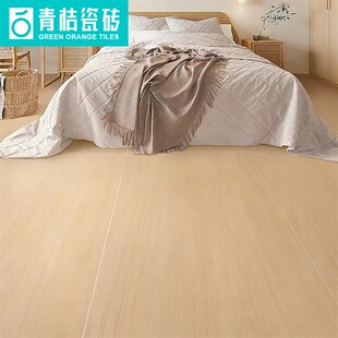 仿木纹砖奶油风色鱼骨纹瓷砖客厅卧室字拼接地砖