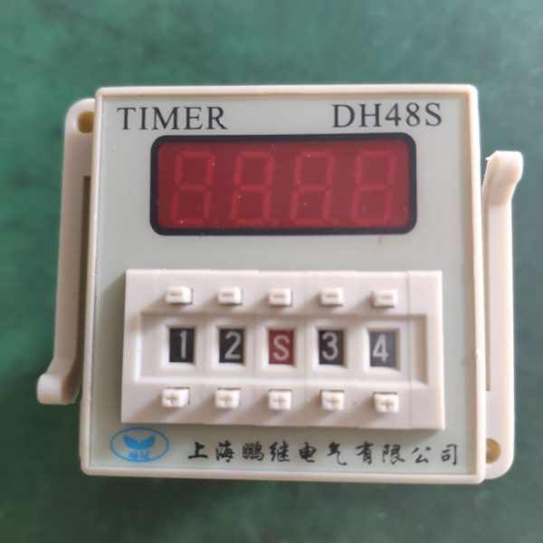 DH48S-1Z 时间继电器 220V 数显 24V 12V 380V 8脚1组延时 控制器