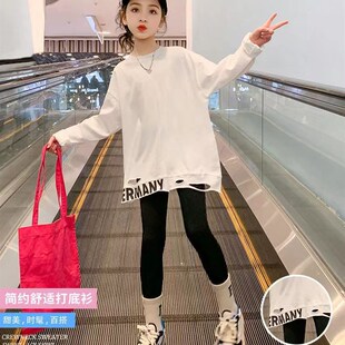 女童长袖t恤2026新款春秋中大儿童洋气破洞中长款网红百搭打底衫