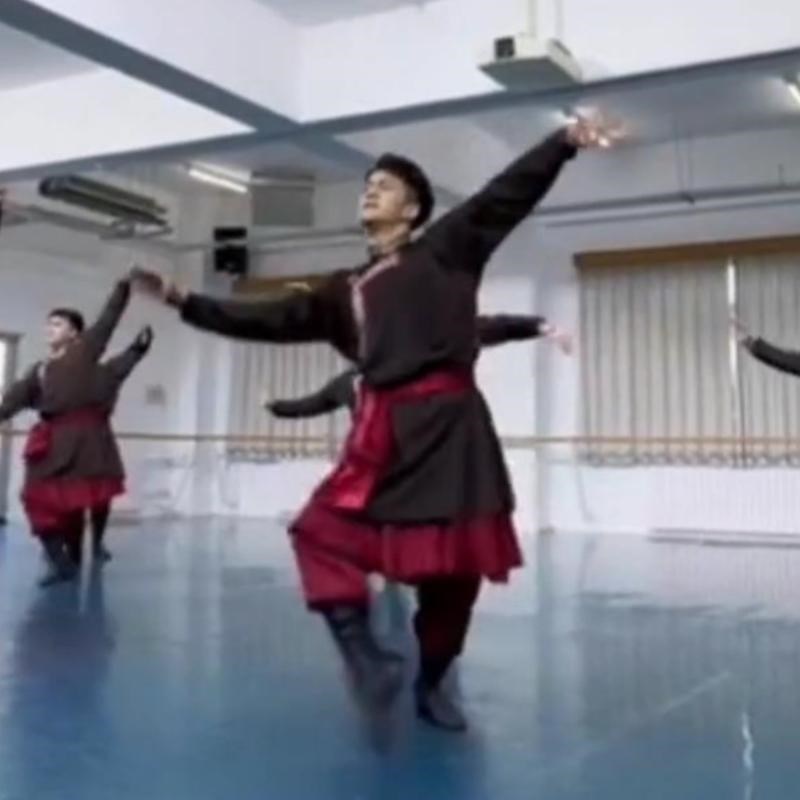 蒙古族舞蹈服2025新款男学生艺考练习服少数民族成人舞台表演服装 - 封面