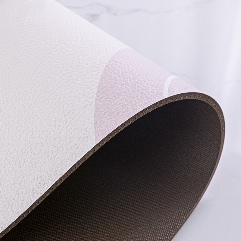 厨房地垫新中式防滑免洗脚垫皮革满铺垫子长条防水防油耐脏地毯