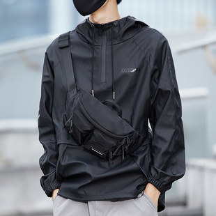 潮牌斜挎包男胸包简约潮流学生单肩包日系休闲腰包男士斜跨随身包