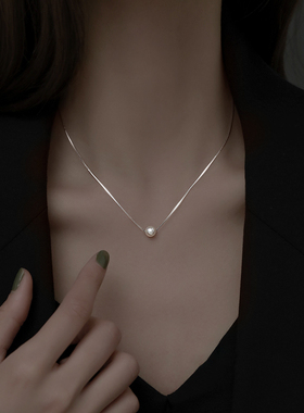 简约珍珠项链女2024年新款夏季冷淡风锁骨链女小众设计感高级颈链