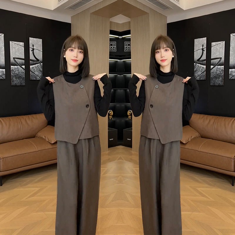 网红爆款2024年洋气高端v女士炸街潮流套装无袖马甲小衫裤子三件