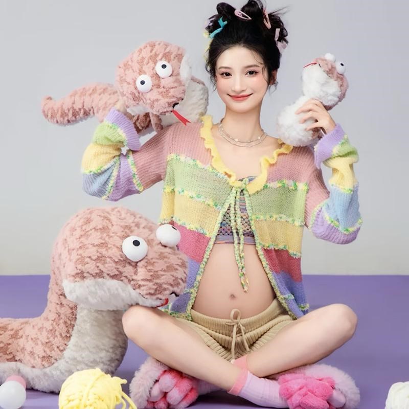 影楼新款蛇年主题孕妇照服装小清新彩色针织套装孕妈咪大肚艺术照