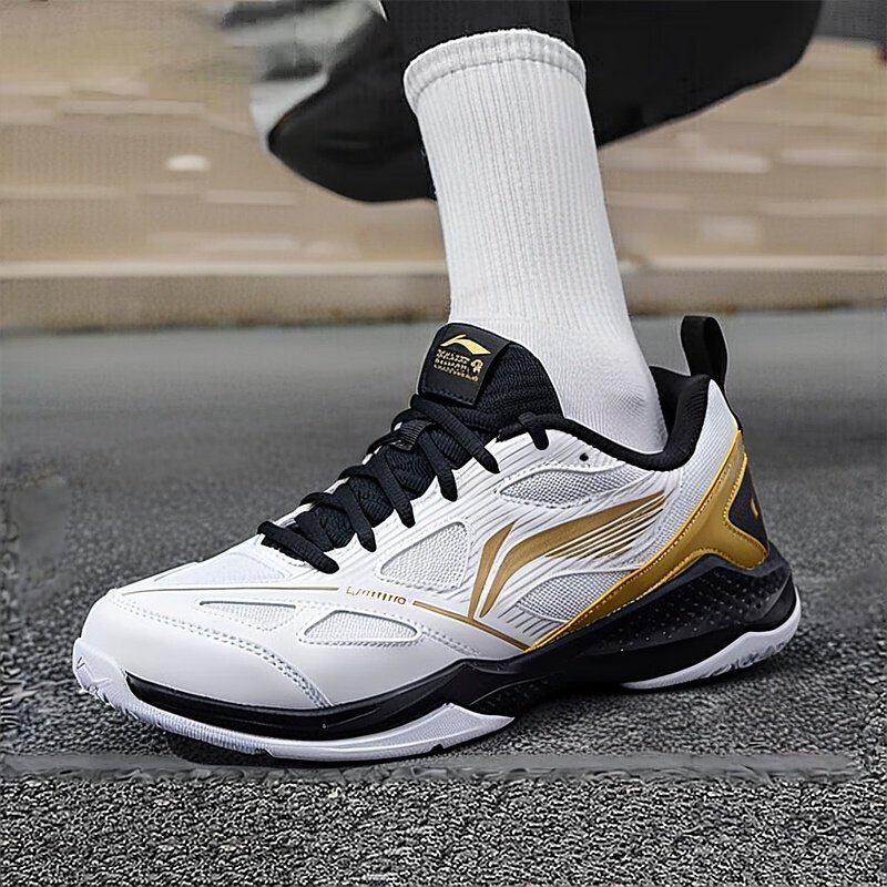 李宁疾风lite羽毛球鞋男款新款防滑专业训练鞋情侣款休闲运动鞋