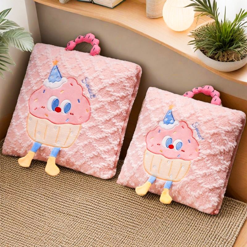 加绒加厚抱枕被二合一两用办公室午睡抱枕空调毯汽车靠垫折叠毯子