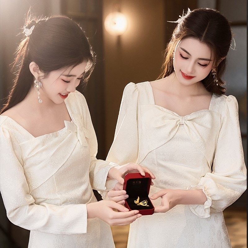 伴娘服2025新款秋冬季高级感年会主持晚礼服女平时可穿绝美姐妹裙