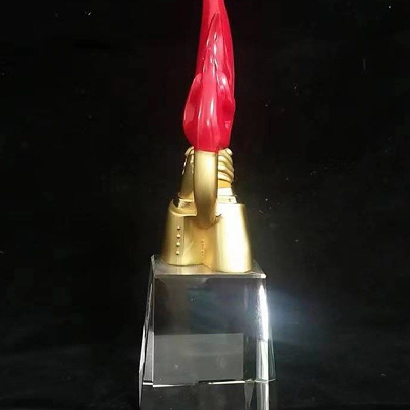 红色火炬创意火焰奖杯办公室客厅电视柜新房装饰招财幸运桌面摆件